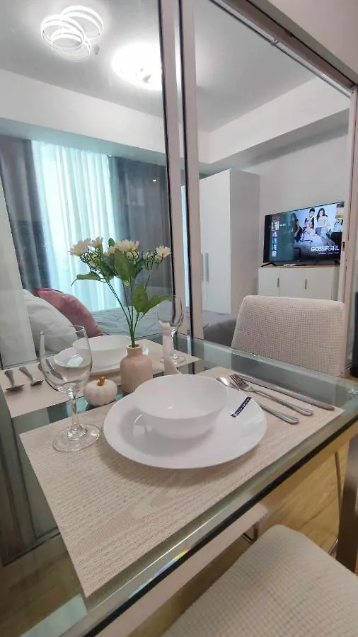 Beach View Balcony In Azure Urban Resort Residences Manila